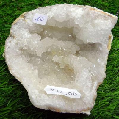 Géode  Cristal de Roche (10) 262 g
