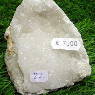 Géode  Cristal de Roche (22) 160 g