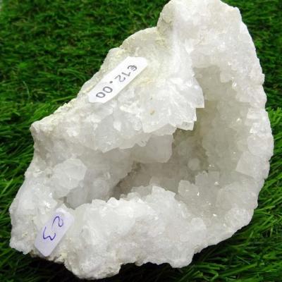 Géode  Cristal de Roche (23) 390 g