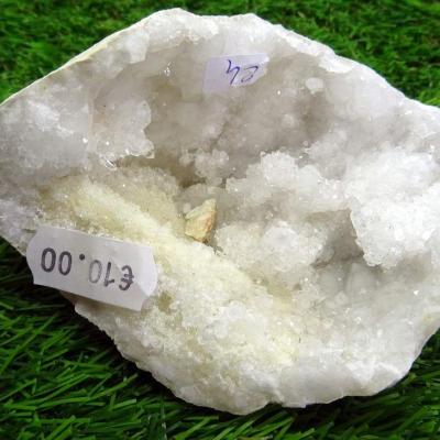 Géode  Cristal de Roche (24) 230 g