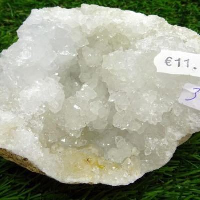 Géode  Cristal de Roche (34) 284 g