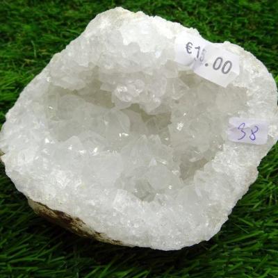 Géode  Cristal de Roche (38) 412 g