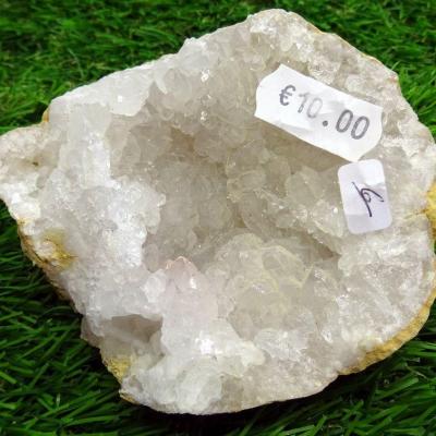 Géode  Cristal de Roche (6) 223 g